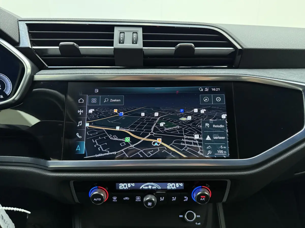 40 TFSI quattro S Line edition one | 190PK | Schuif/Kanteldak | Half Lederen Sportstoelen | Apple Carplay / Android Auto | Camera | Elektrische Kofferklep | Lichtmetalen Velgen |