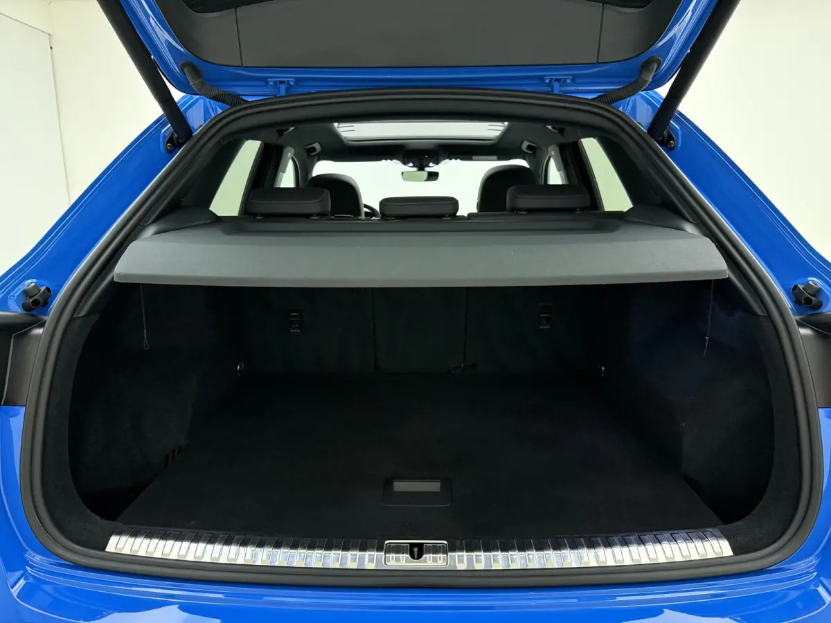 40 TFSI quattro S Line edition one | 190PK | Schuif/Kanteldak | Half Lederen Sportstoelen | Apple Carplay / Android Auto | Camera | Elektrische Kofferklep | Lichtmetalen Velgen |