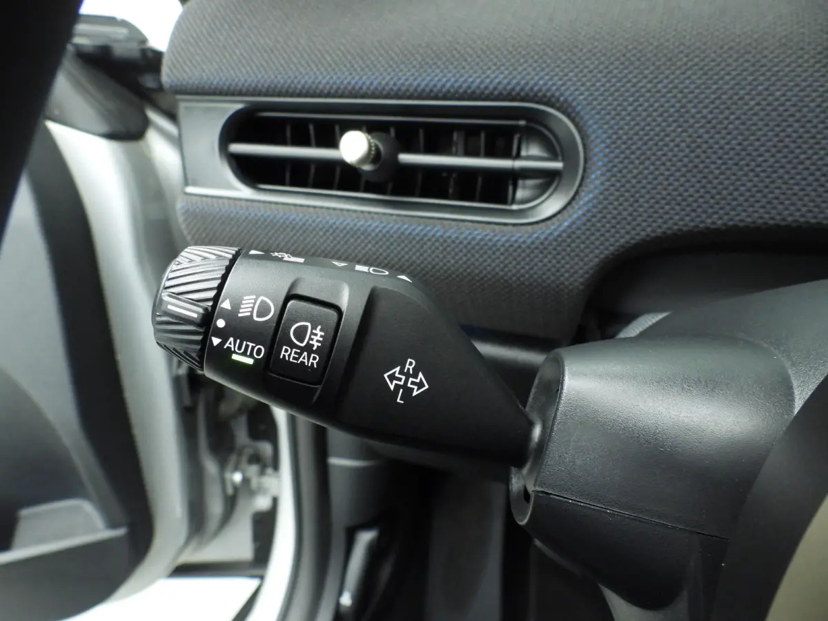 S Automaat / Sportstoelen / LED / Park assist / Head-up / Stoelverwarming / Alu wielen 17 inch