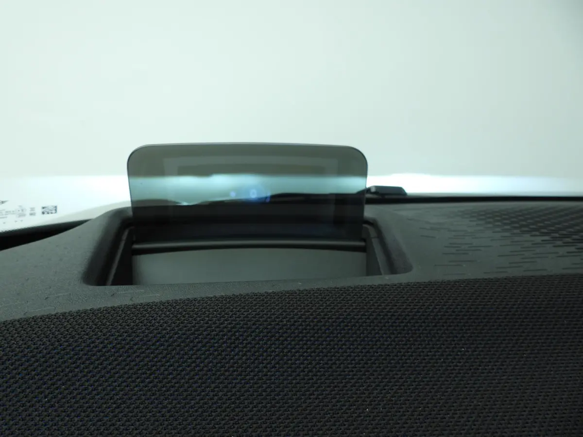 S Automaat / Sportstoelen / LED / Park assist / Head-up / Stoelverwarming / Alu wielen 17 inch