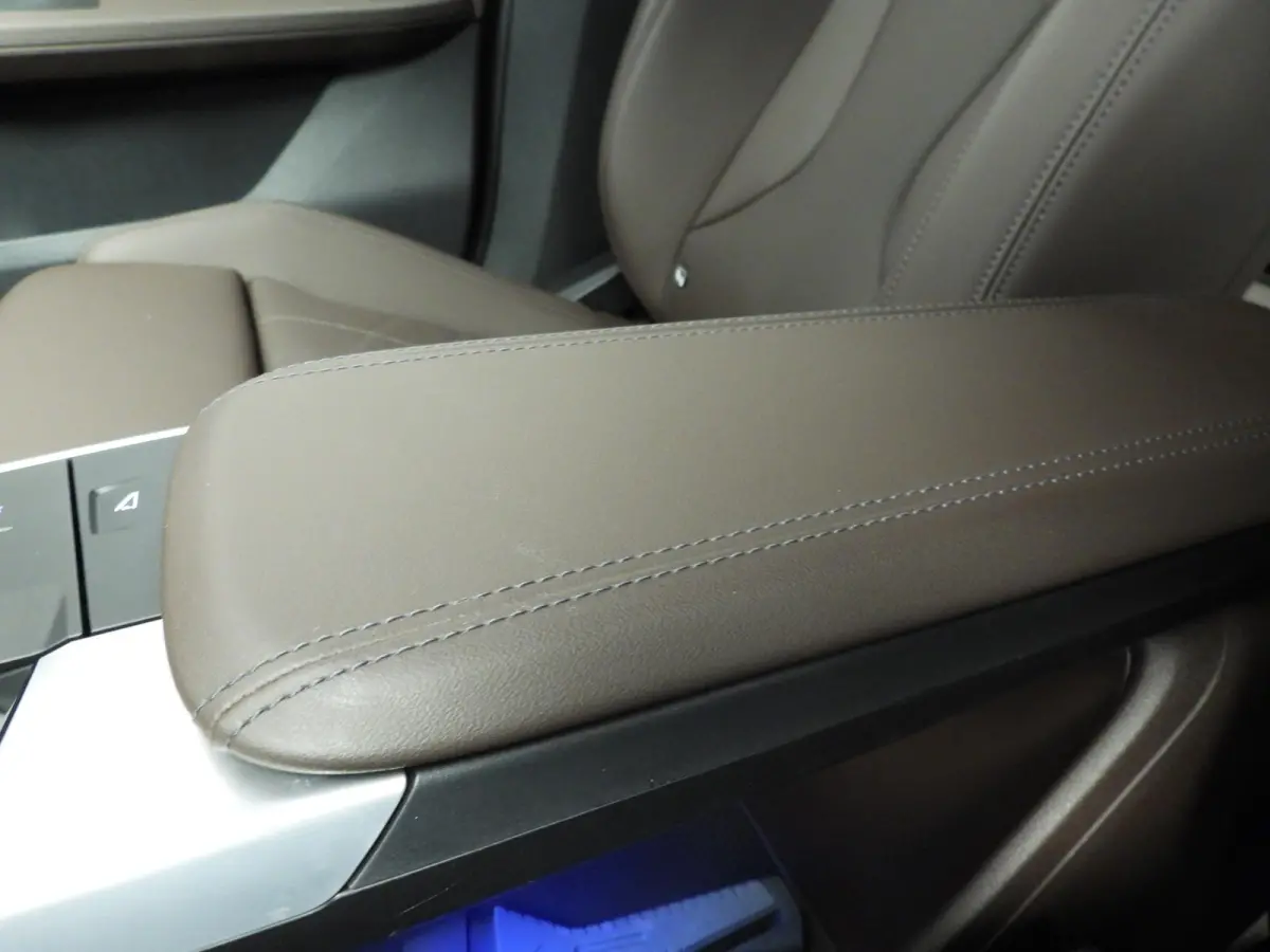 xDrive30 | M-Sportpakket | LED | Leder | Navigatie | Sportstoelen | Stoelverwarming | Shadow line | DAB | Alu 19 inch