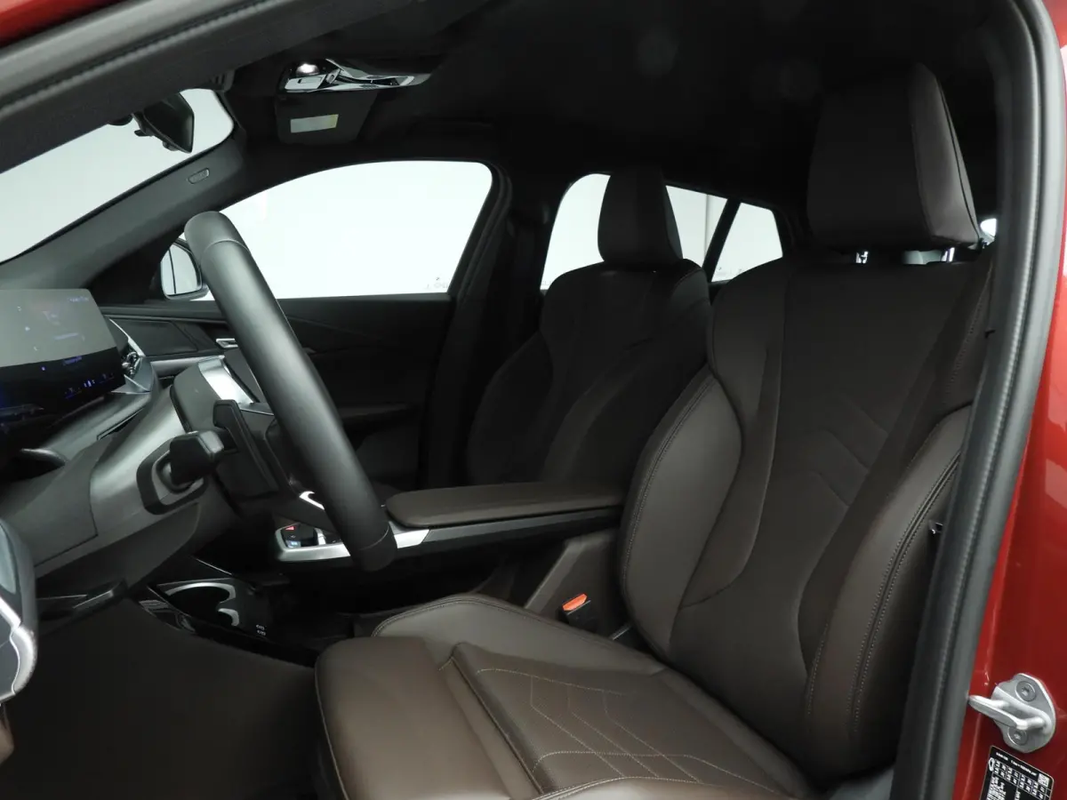 xDrive30 | M-Sportpakket | LED | Leder | Navigatie | Sportstoelen | Stoelverwarming | Shadow line | DAB | Alu 19 inch