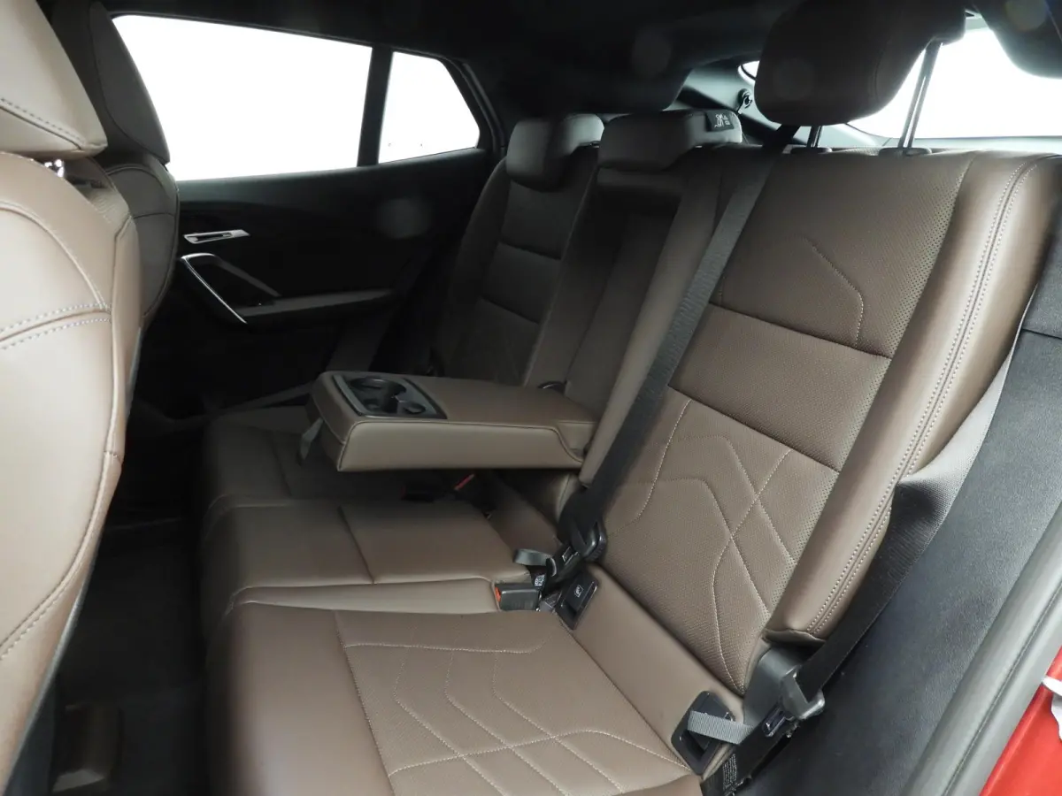 xDrive30 | M-Sportpakket | LED | Leder | Navigatie | Sportstoelen | Stoelverwarming | Shadow line | DAB | Alu 19 inch