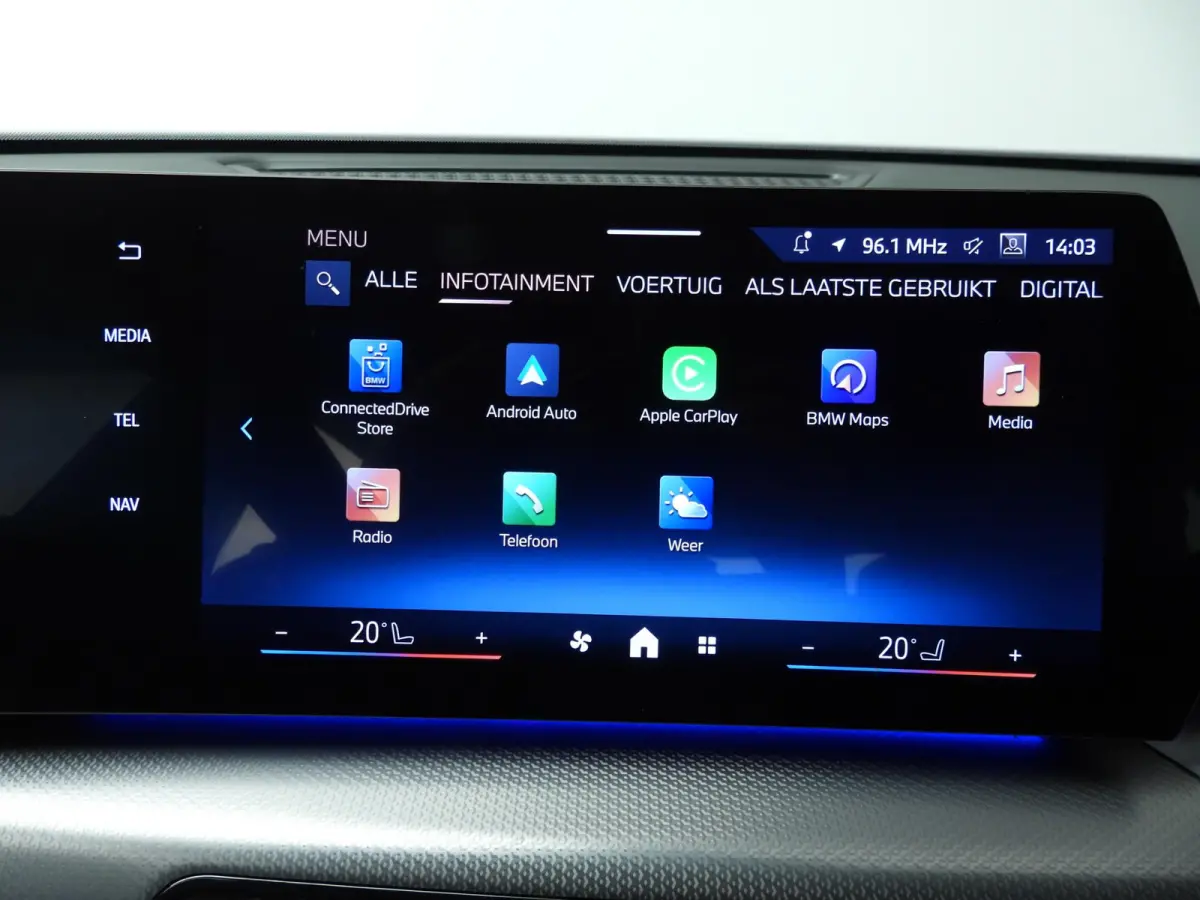 xDrive30 | M-Sportpakket | LED | Leder | Navigatie | Sportstoelen | Stoelverwarming | Shadow line | DAB | Alu 19 inch