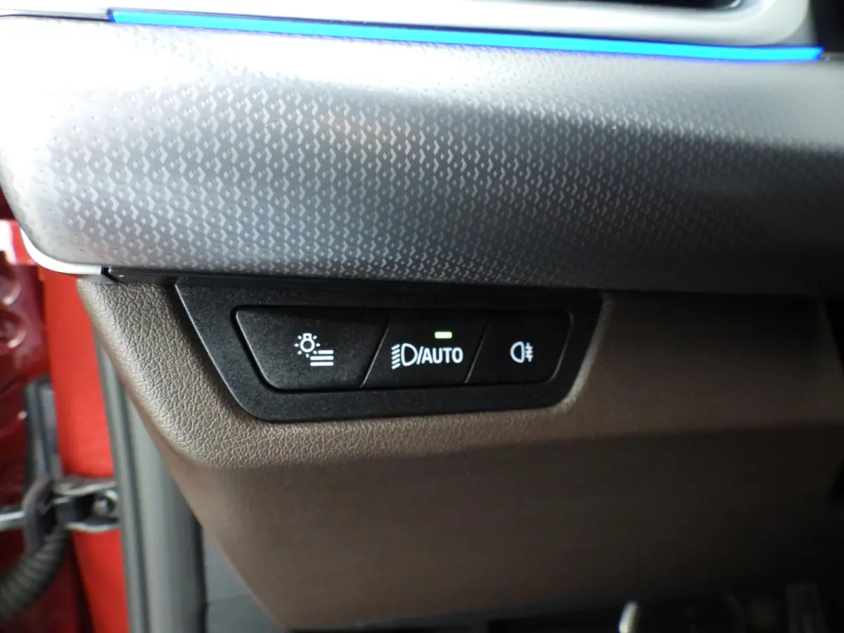 xDrive30 | M-Sportpakket | LED | Leder | Navigatie | Sportstoelen | Stoelverwarming | Shadow line | DAB | Alu 19 inch