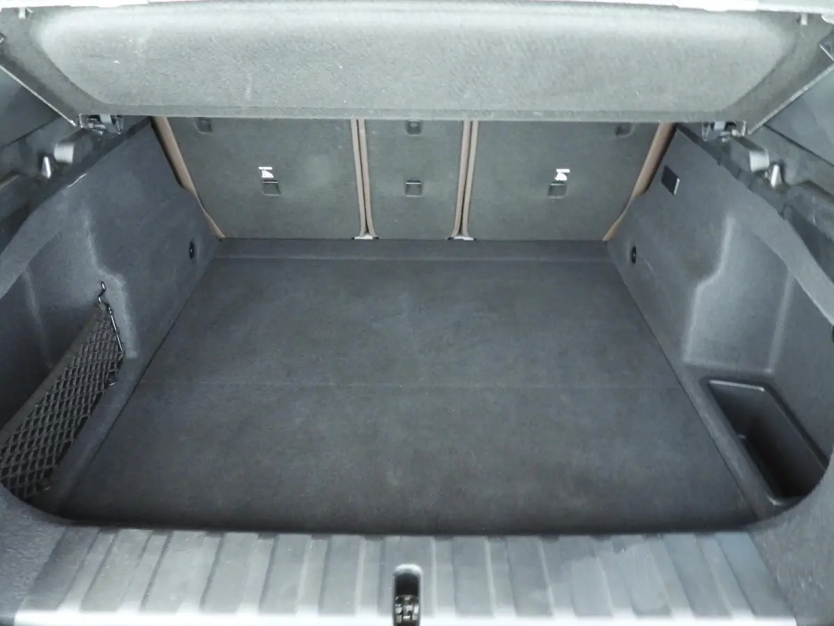 xDrive30 | M-Sportpakket | LED | Leder | Navigatie | Sportstoelen | Stoelverwarming | Shadow line | DAB | Alu 19 inch