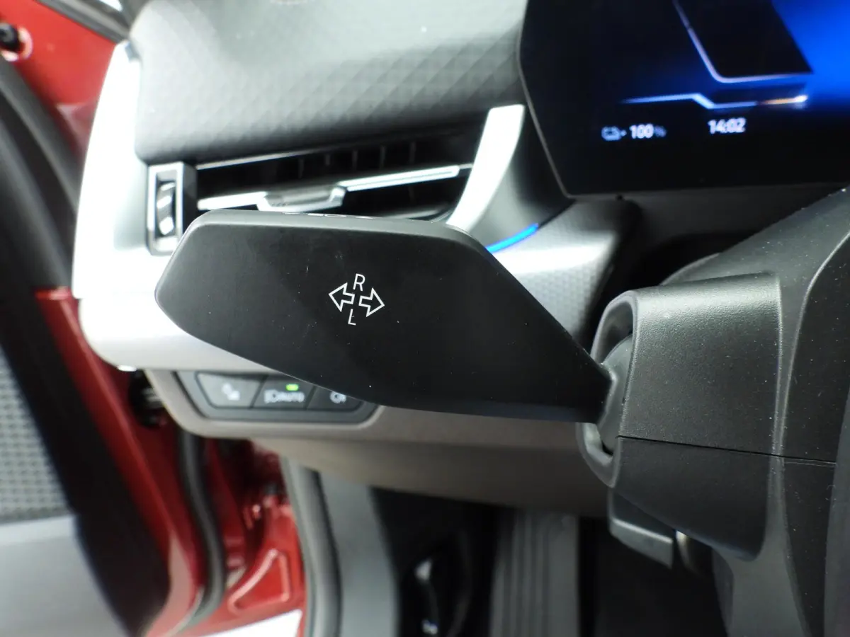 xDrive30 | M-Sportpakket | LED | Leder | Navigatie | Sportstoelen | Stoelverwarming | Shadow line | DAB | Alu 19 inch
