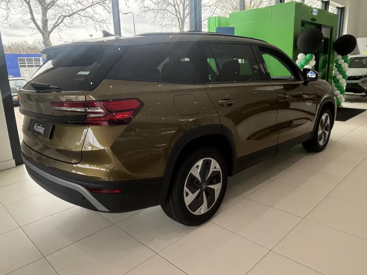 1.5 TSI PHEV Business Edition 204 PK | Automaat | LED Koplampen | Panoramadak | Navigatie | Trekhaak | Achteruitrijcamera | Climate Control | Adaptive Cruise Control | Keyless-Entry | Apple 