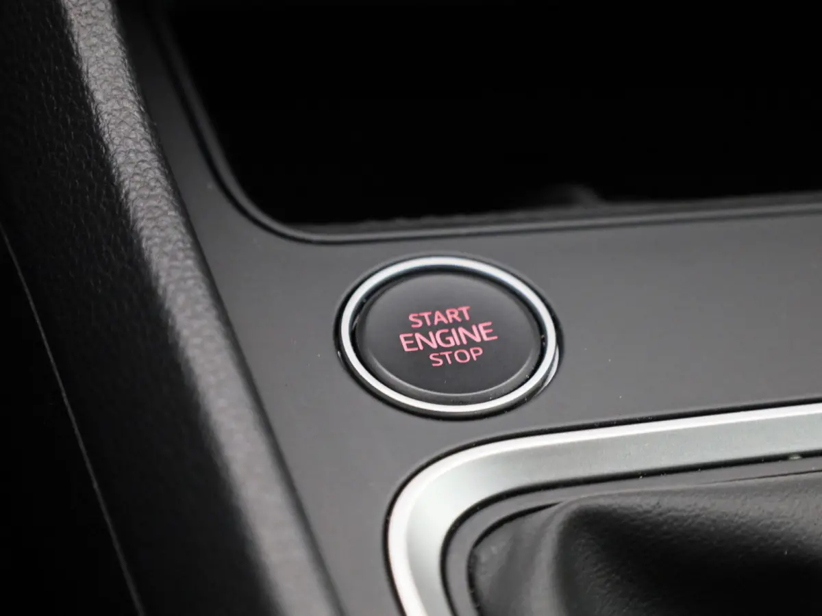 1.0 TSI Style Business Intense | Cruise control | Navi | Achteruitrijcamera | Parkeersensoren | Hill hold