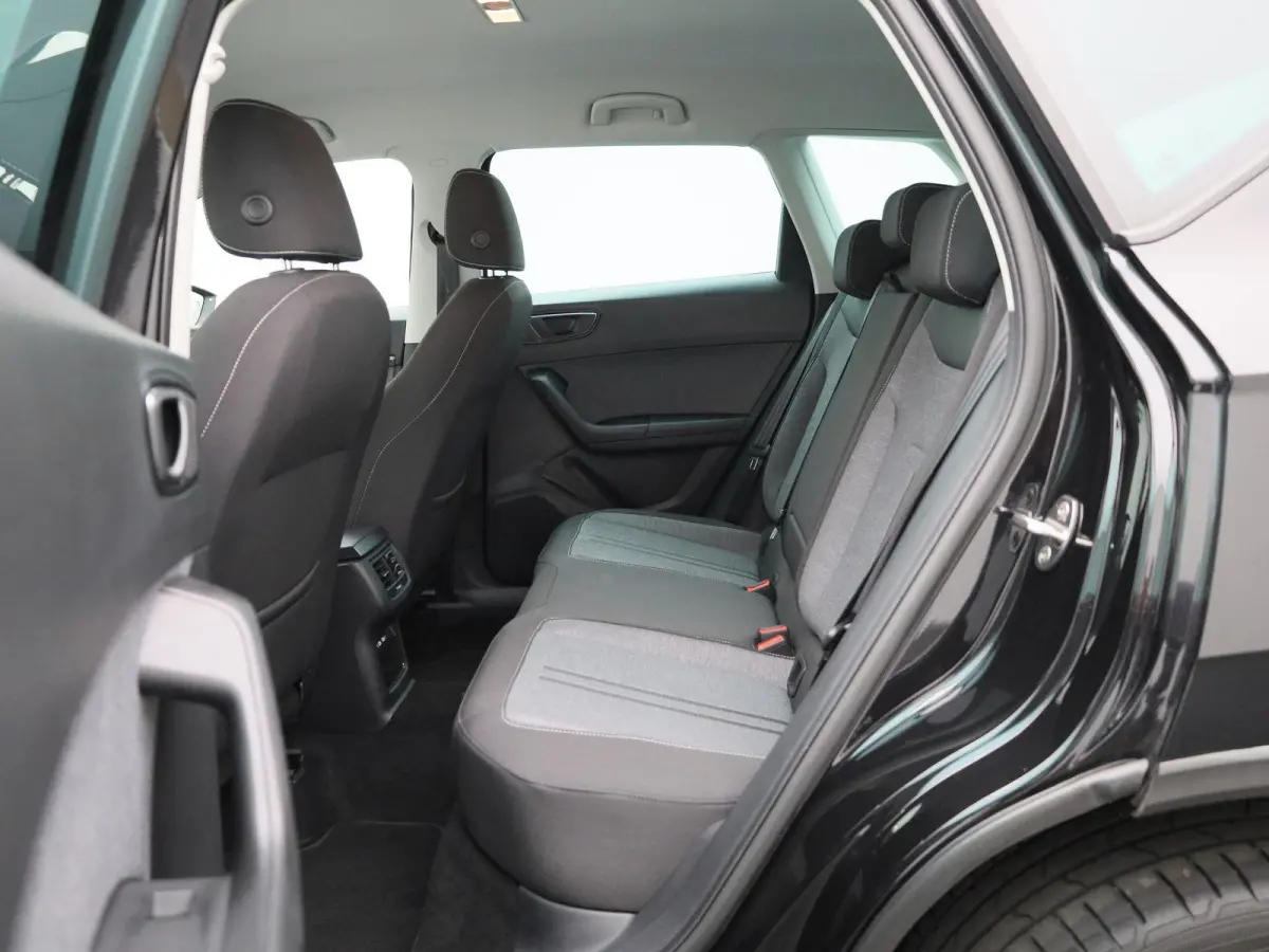 1.0 TSI Style Business Intense | Cruise control | Navi | Achteruitrijcamera | Parkeersensoren | Hill hold