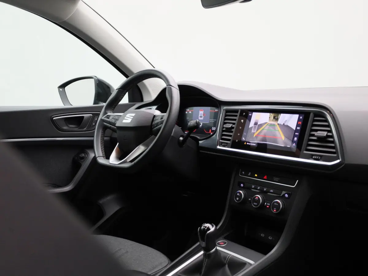 1.0 TSI Style Business Intense | Cruise control | Navi | Achteruitrijcamera | Parkeersensoren | Hill hold