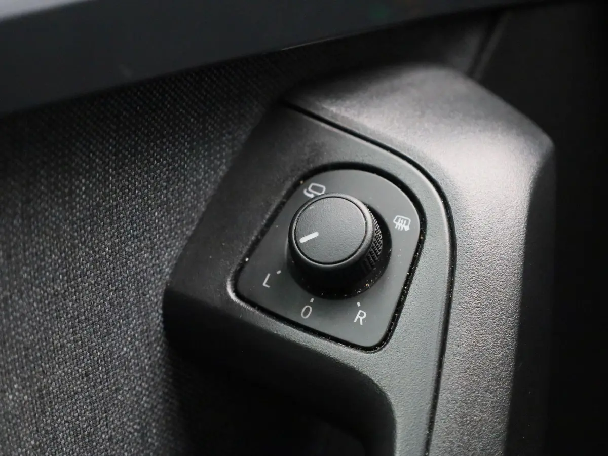 1.0 TSI Style Business Intense | Cruise control | Navi | Achteruitrijcamera | Parkeersensoren | Hill hold