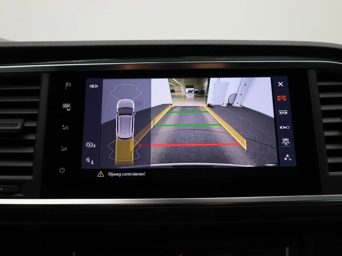 1.0 TSI Style Business Intense | Cruise control | Navi | Achteruitrijcamera | Parkeersensoren | Hill hold