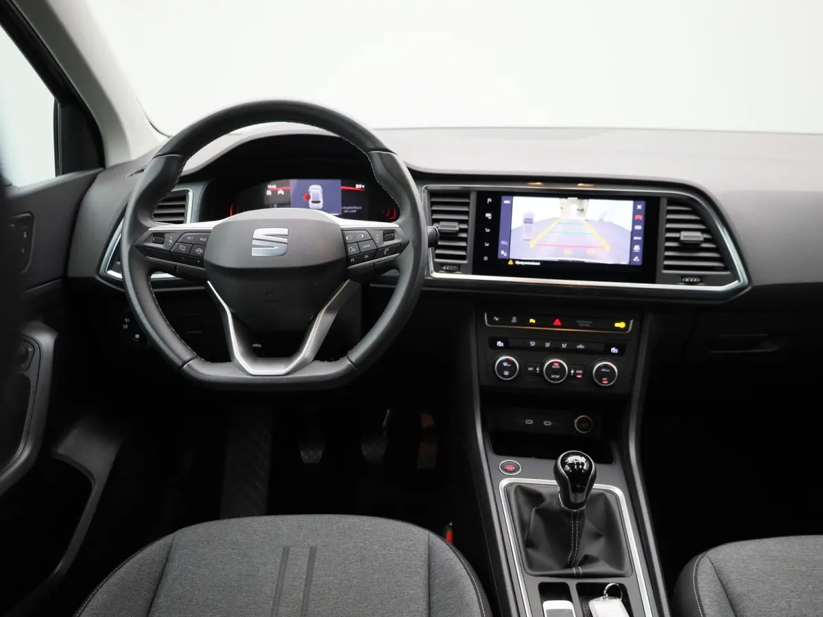1.0 TSI Style Business Intense | Cruise control | Navi | Achteruitrijcamera | Parkeersensoren | Hill hold