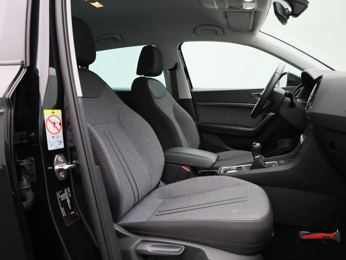 1.0 TSI Style Business Intense | Cruise control | Navi | Achteruitrijcamera | Parkeersensoren | Hill hold