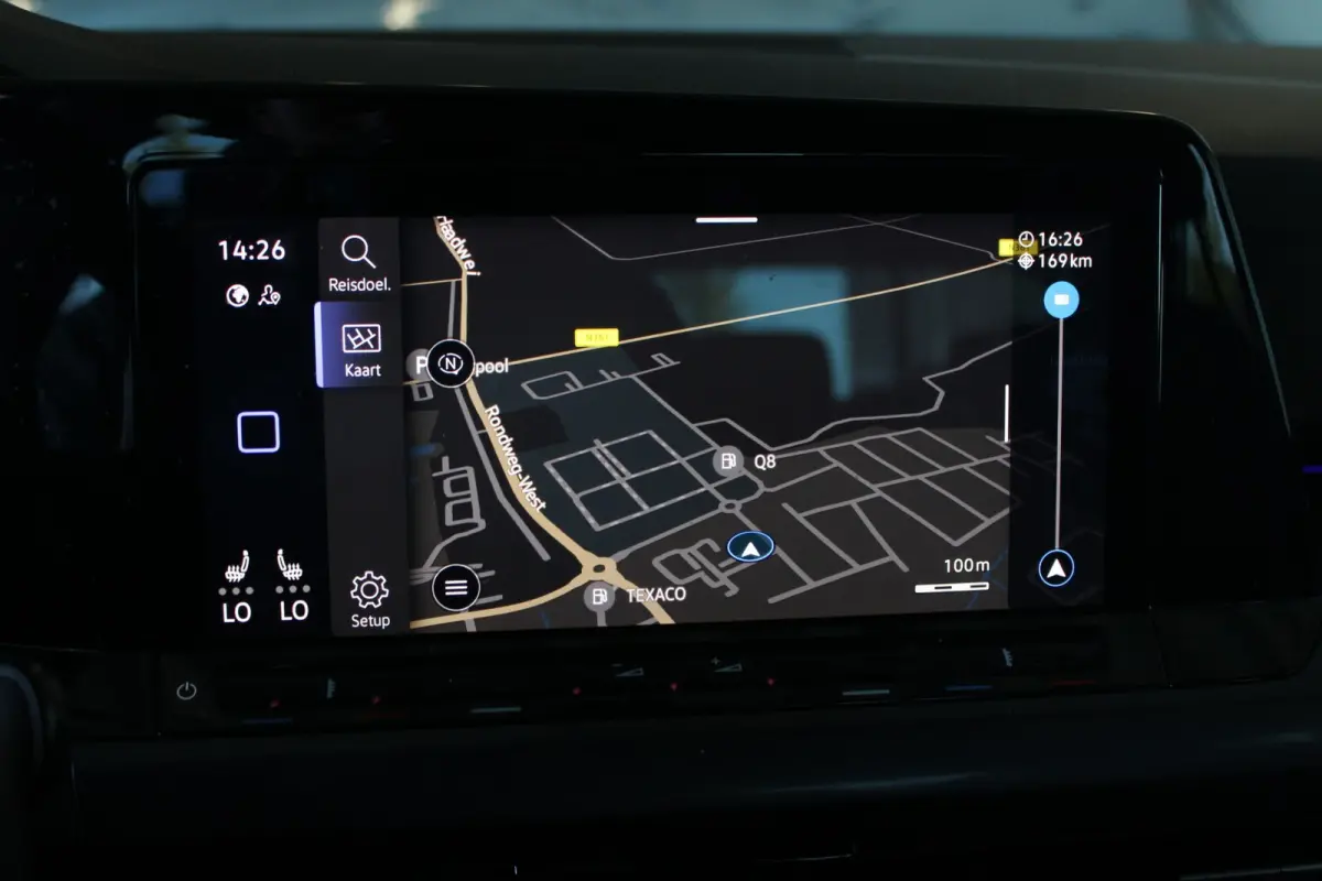 1.5 eTSI Style Head-Up | Alcantara | DCC | Stoelverw. | IQ Light | Harman/Kardon | Camera | 18" LMV | PDC V+A