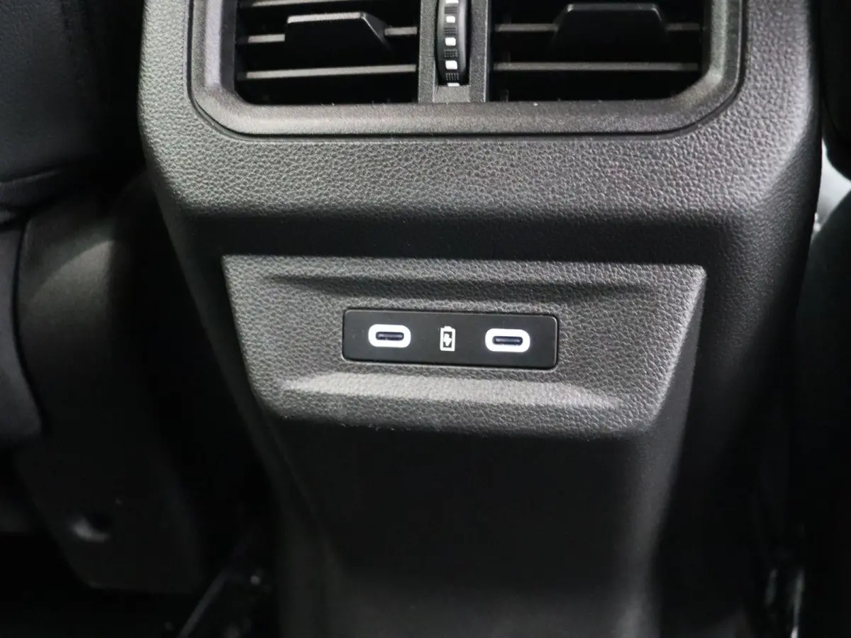 E-Tech full hybrid 200pk Iconic esprit Alpine | Elek. Achterklep | Stoel en Stuurverwarming | Elek. Voorstoelen met geheugen | Adaptive Cruise control |