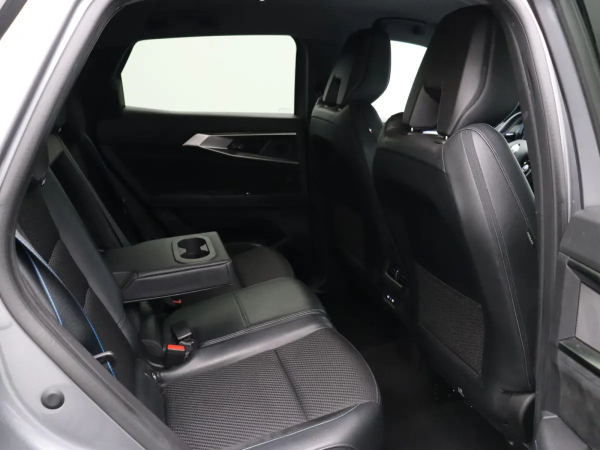 E-Tech full hybrid 200pk Iconic esprit Alpine | Elek. Achterklep | Stoel en Stuurverwarming | Elek. Voorstoelen met geheugen | Adaptive Cruise control |