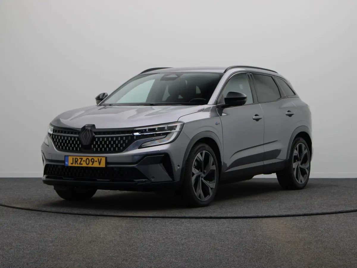 E-Tech full hybrid 200pk Iconic esprit Alpine | Elek. Achterklep | Stoel en Stuurverwarming | Elek. Voorstoelen met geheugen | Adaptive Cruise control |