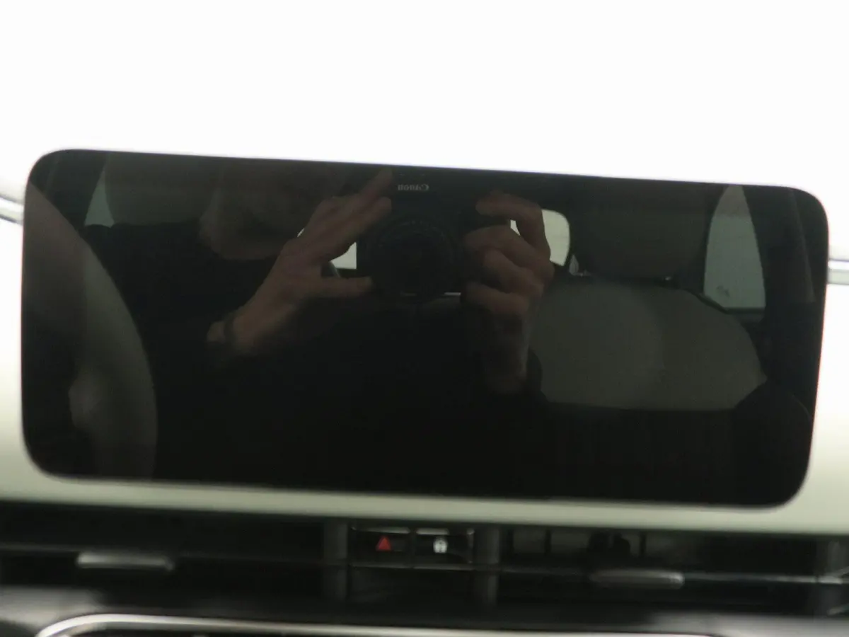 1.0 Hybrid La Prima | JBL | 17" Velgen | Camera | Navigatie | Stoelverwarming