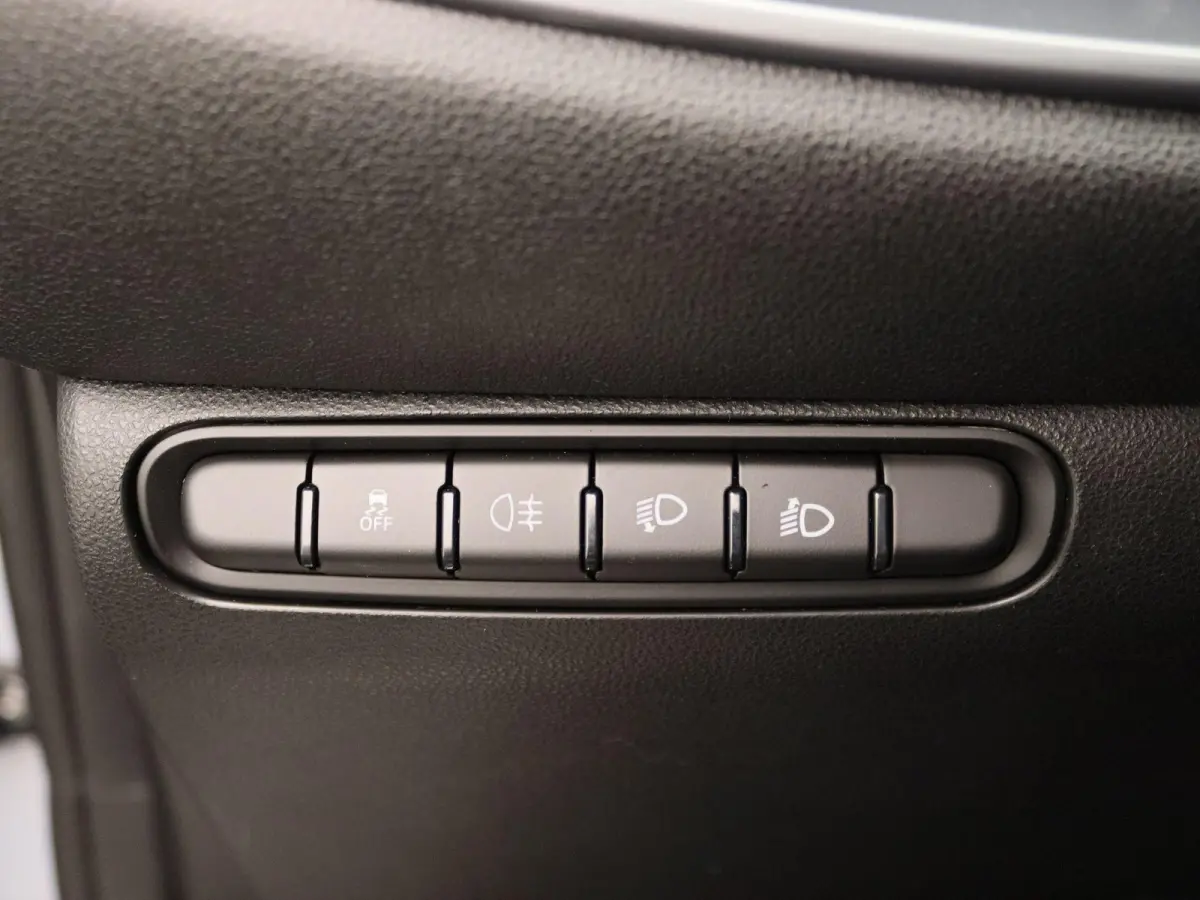 1.0 Hybrid La Prima | JBL | 17" Velgen | Camera | Navigatie | Stoelverwarming