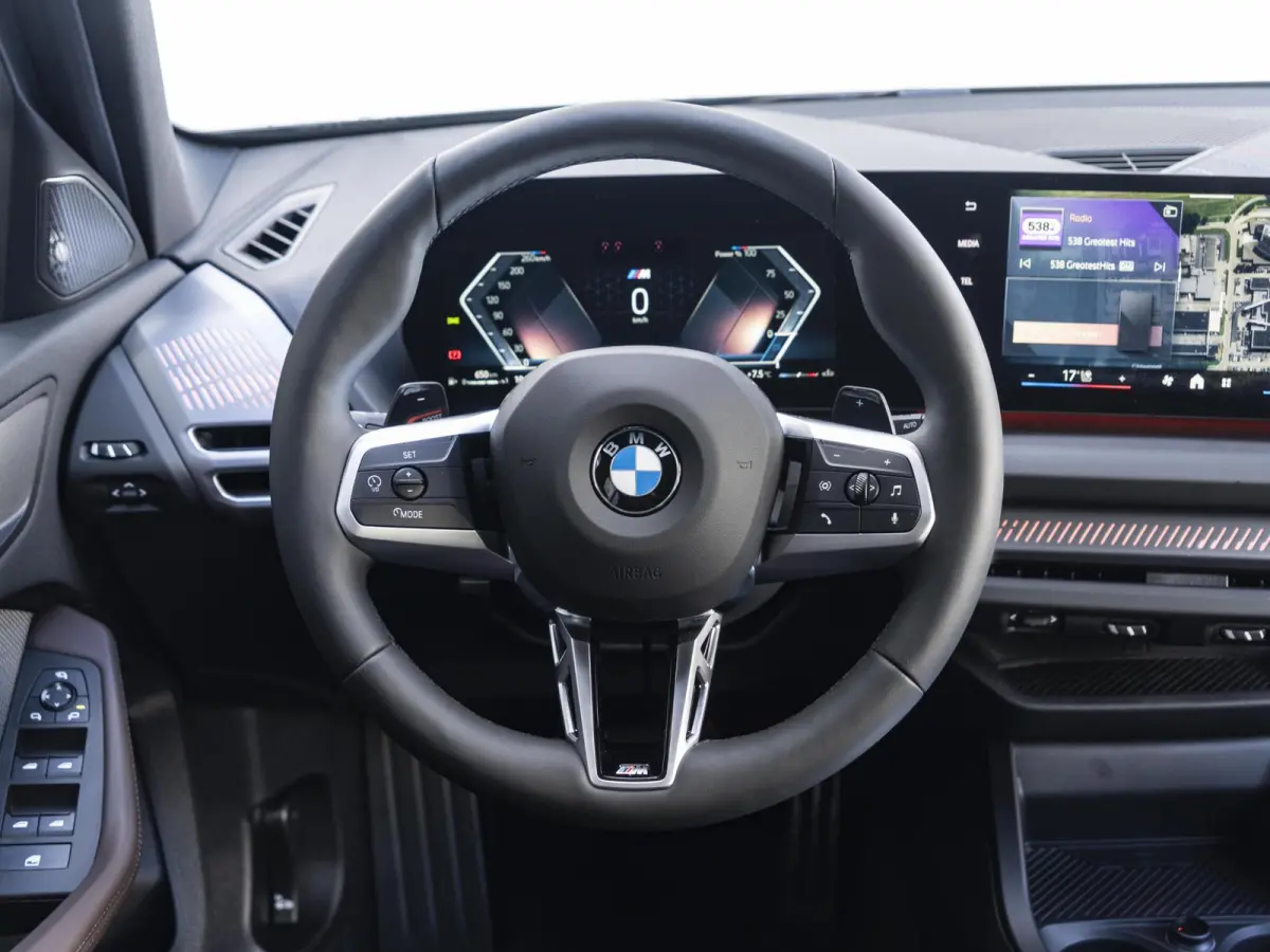 120 | M Sportpakket Pro | Premium Pack | Harman-Kardon | Stuurwielrand verwarmd | Comfort Access | Achteruitrijcamera | 20''