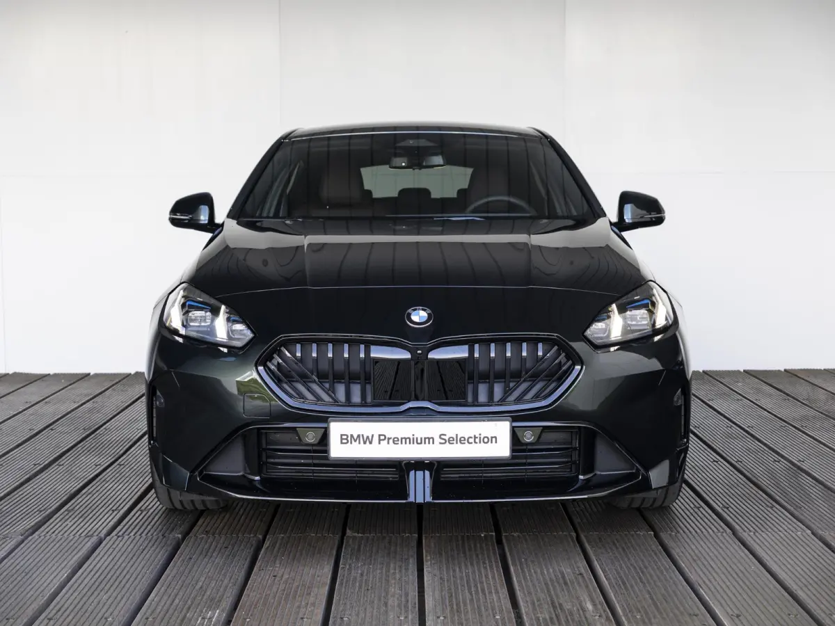 120 | M Sportpakket Pro | Premium Pack | Harman-Kardon | Stuurwielrand verwarmd | Comfort Access | Achteruitrijcamera | 20''