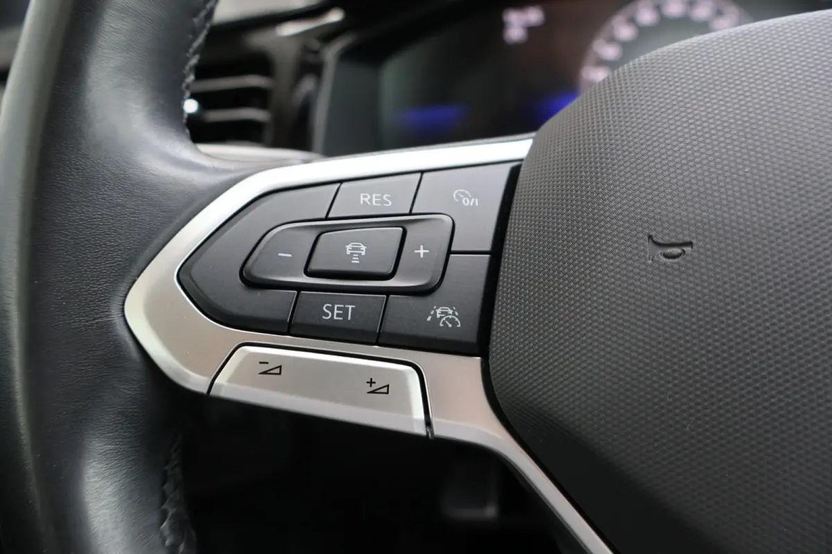 1.0 TSI 95pk Life | Apple Carplay | Adaptive Cruise | PDC