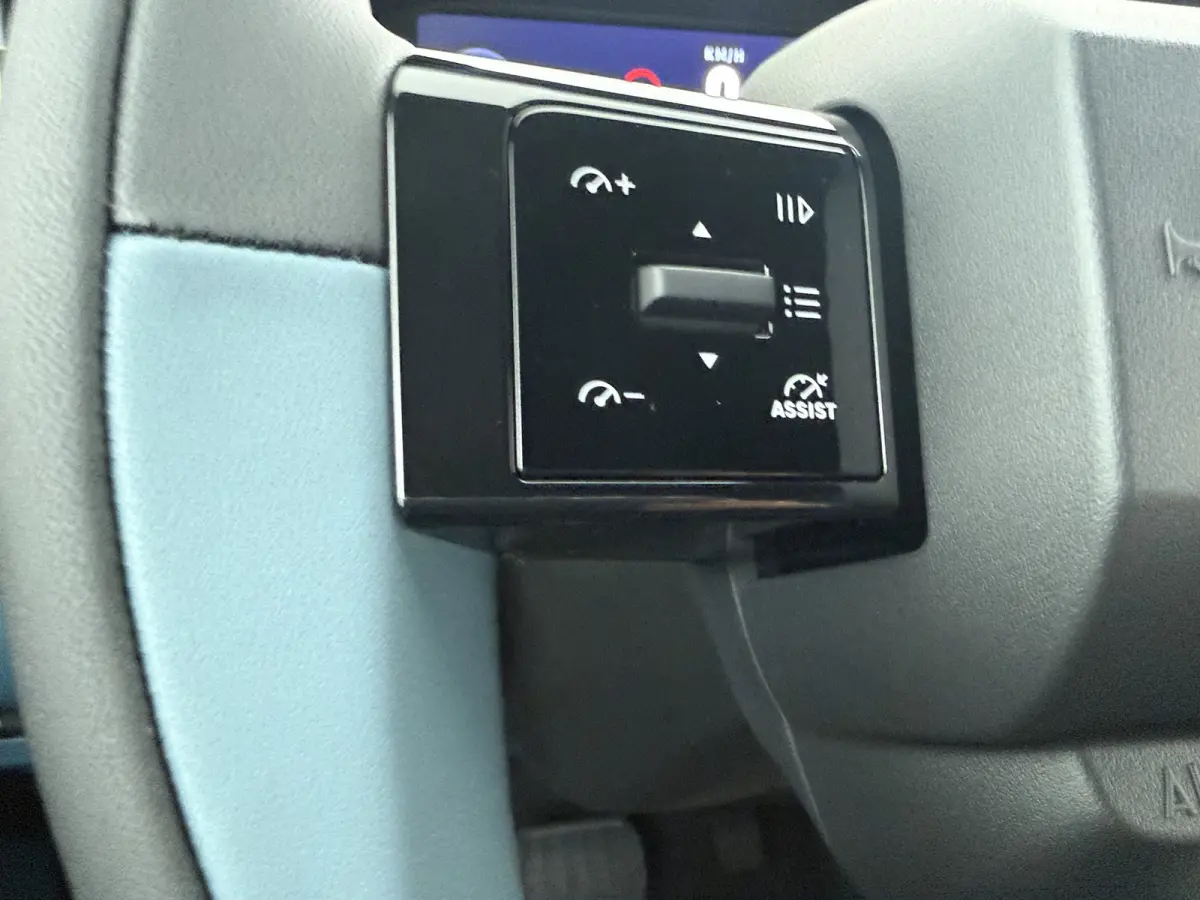 1.2 Hybrid ICON | Achteruitrijcamera | Apple Carplay/Android Auto|telefoonintegratie premium | Extra getint glas