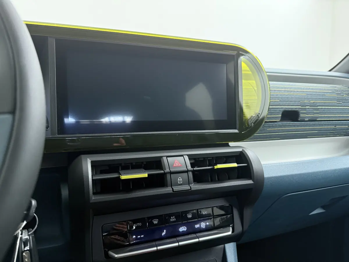 1.2 Hybrid ICON | Achteruitrijcamera | Apple Carplay/Android Auto|telefoonintegratie premium | Extra getint glas