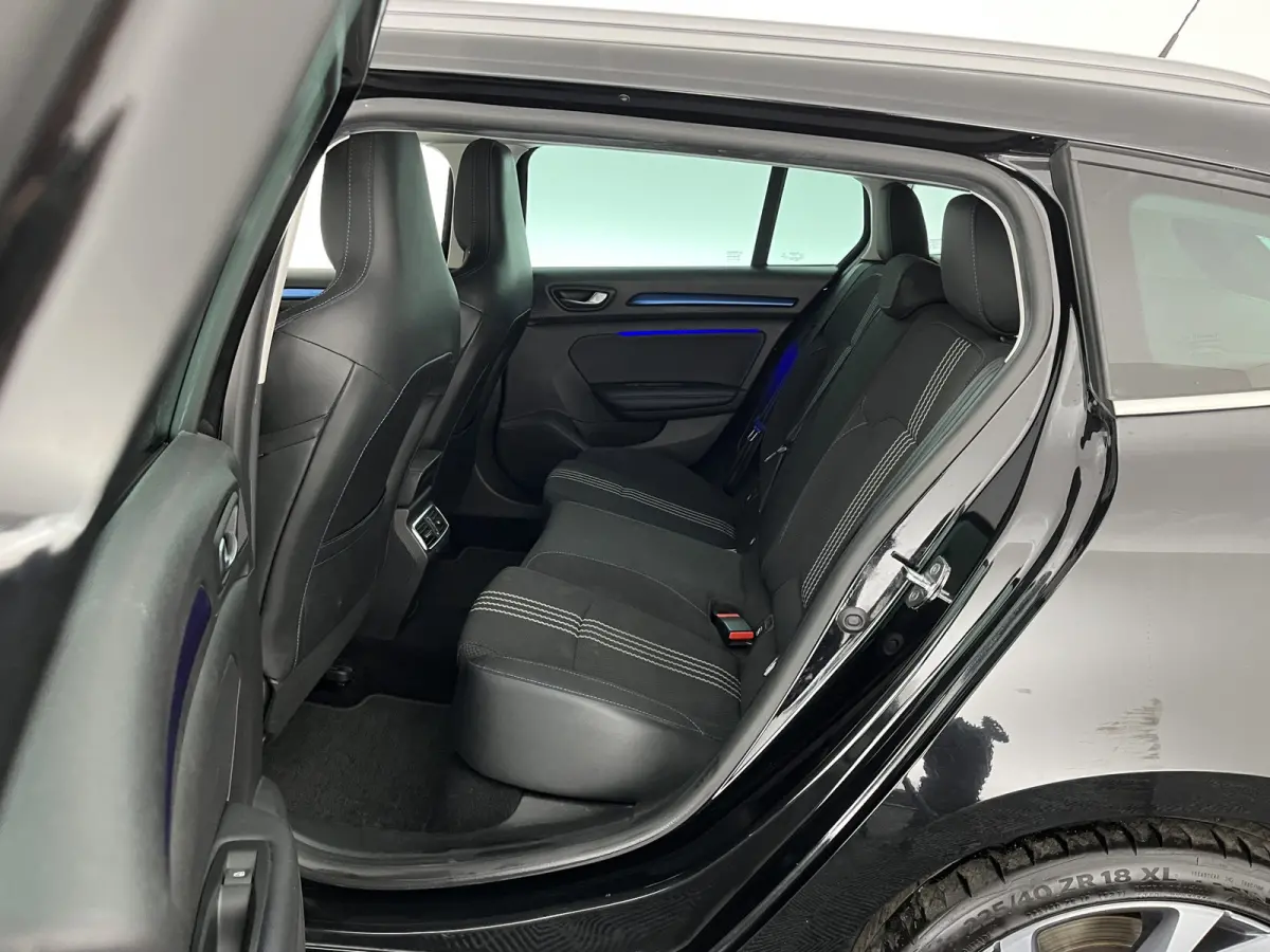 1.6 TCe GT Aut. *FULL-LED | NAVI-FULLMAP | BOSE-SOUND | DIGI-COCKPIT | SPORT-SEATS | SHIFT-PADDLES | DAB+ | KEYLESS | PRIVACY-GLASS | ECC | PDC | CRUISE | 18''ALU*