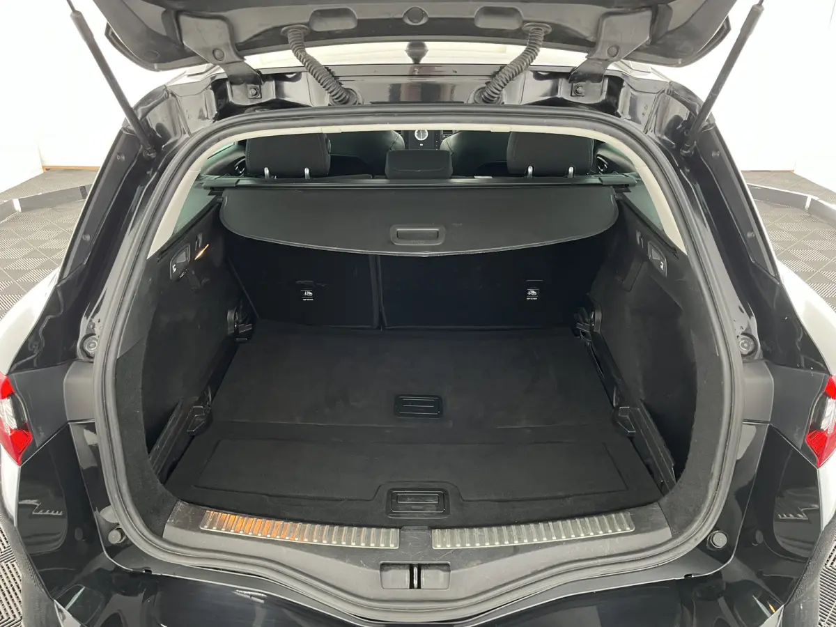 1.6 TCe GT Aut. *FULL-LED | NAVI-FULLMAP | BOSE-SOUND | DIGI-COCKPIT | SPORT-SEATS | SHIFT-PADDLES | DAB+ | KEYLESS | PRIVACY-GLASS | ECC | PDC | CRUISE | 18''ALU*