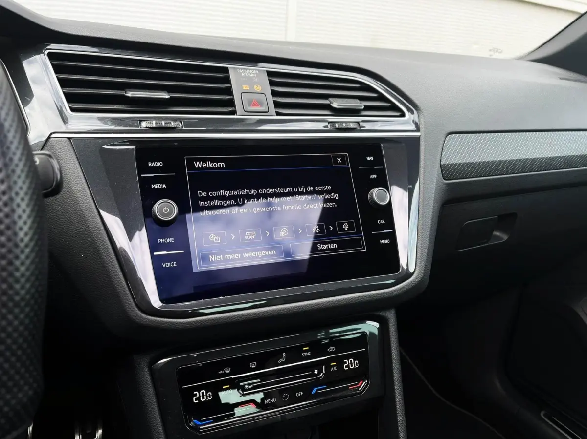 1.5 TSI 150pk DSG R-Line Business+ | Trekhaak | Panoramadak | Camera