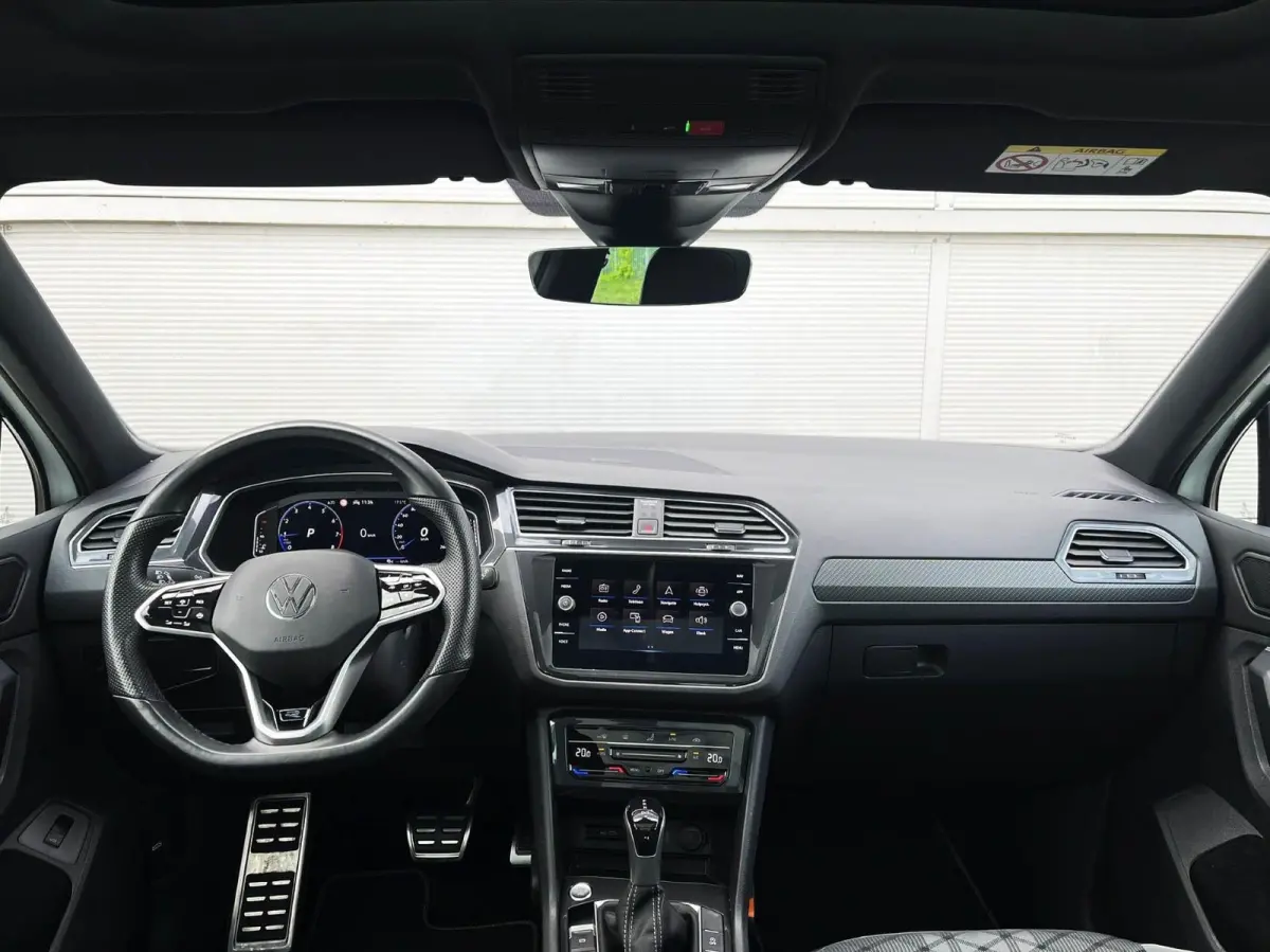1.5 TSI 150pk DSG R-Line Business+ | Trekhaak | Panoramadak | Camera