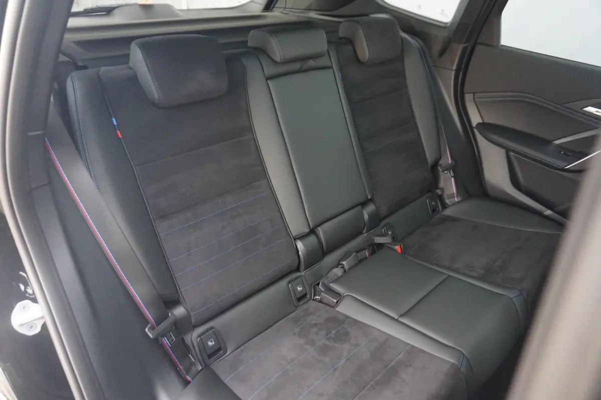 xDrive25e | M Sportpakket Pro | Trekhaak | Schuif-kanteldak | Head-up | Harman Kardon | Rondomzicht Camera | Elekrische Stoelen + Geheugen | Cruise control adaptief met Stop&Go en stuurhulp