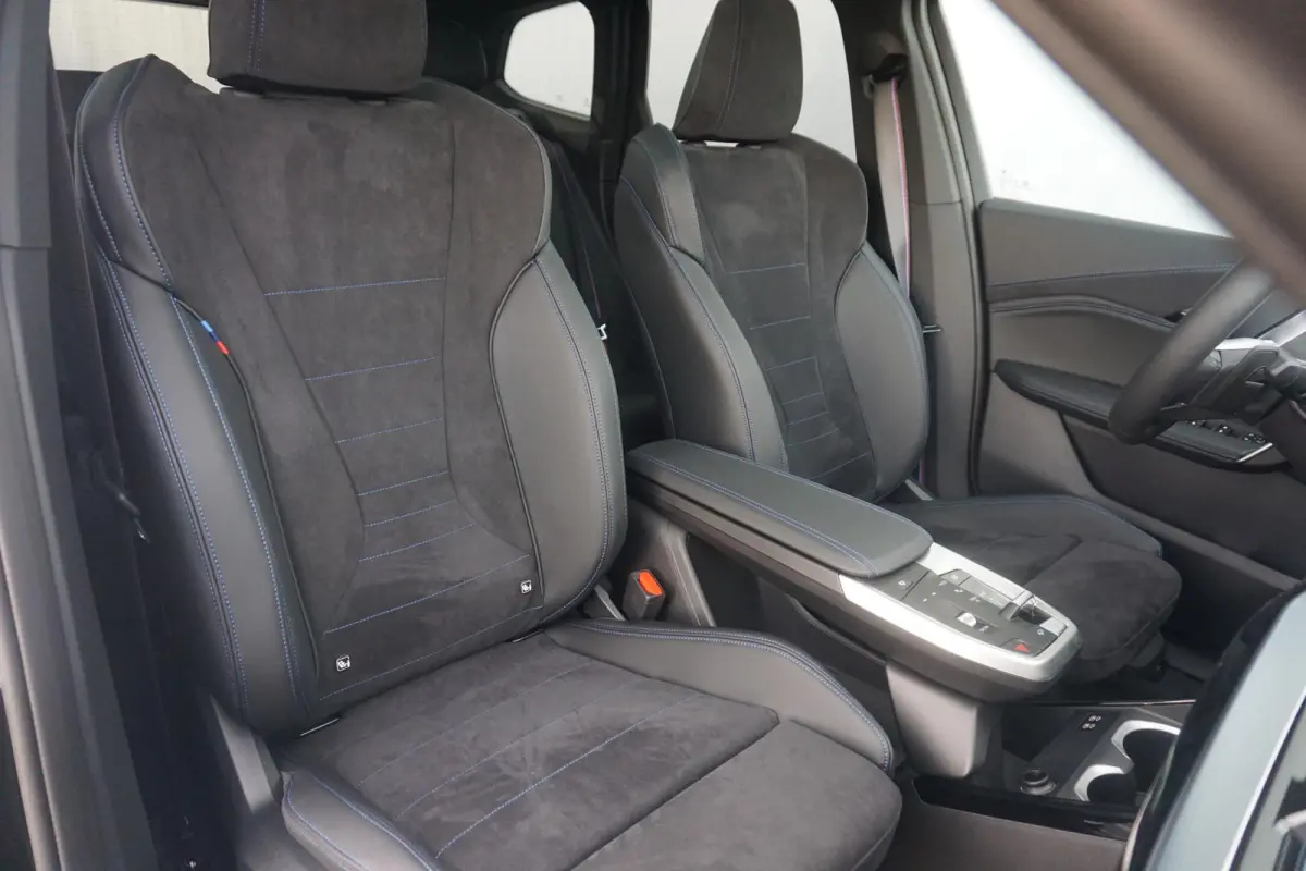 xDrive25e | M Sportpakket Pro | Trekhaak | Schuif-kanteldak | Head-up | Harman Kardon | Rondomzicht Camera | Elekrische Stoelen + Geheugen | Cruise control adaptief met Stop&Go en stuurhulp