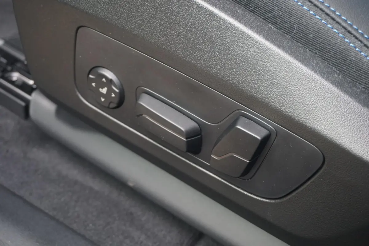 xDrive25e | M Sportpakket Pro | Trekhaak | Schuif-kanteldak | Head-up | Harman Kardon | Rondomzicht Camera | Elekrische Stoelen + Geheugen | Cruise control adaptief met Stop&Go en stuurhulp