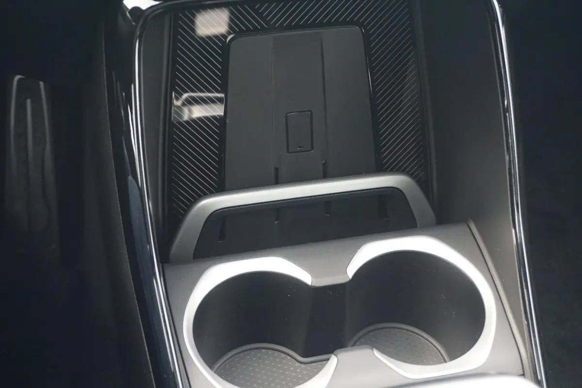 xDrive25e | M Sportpakket Pro | Trekhaak | Schuif-kanteldak | Head-up | Harman Kardon | Rondomzicht Camera | Elekrische Stoelen + Geheugen | Cruise control adaptief met Stop&Go en stuurhulp