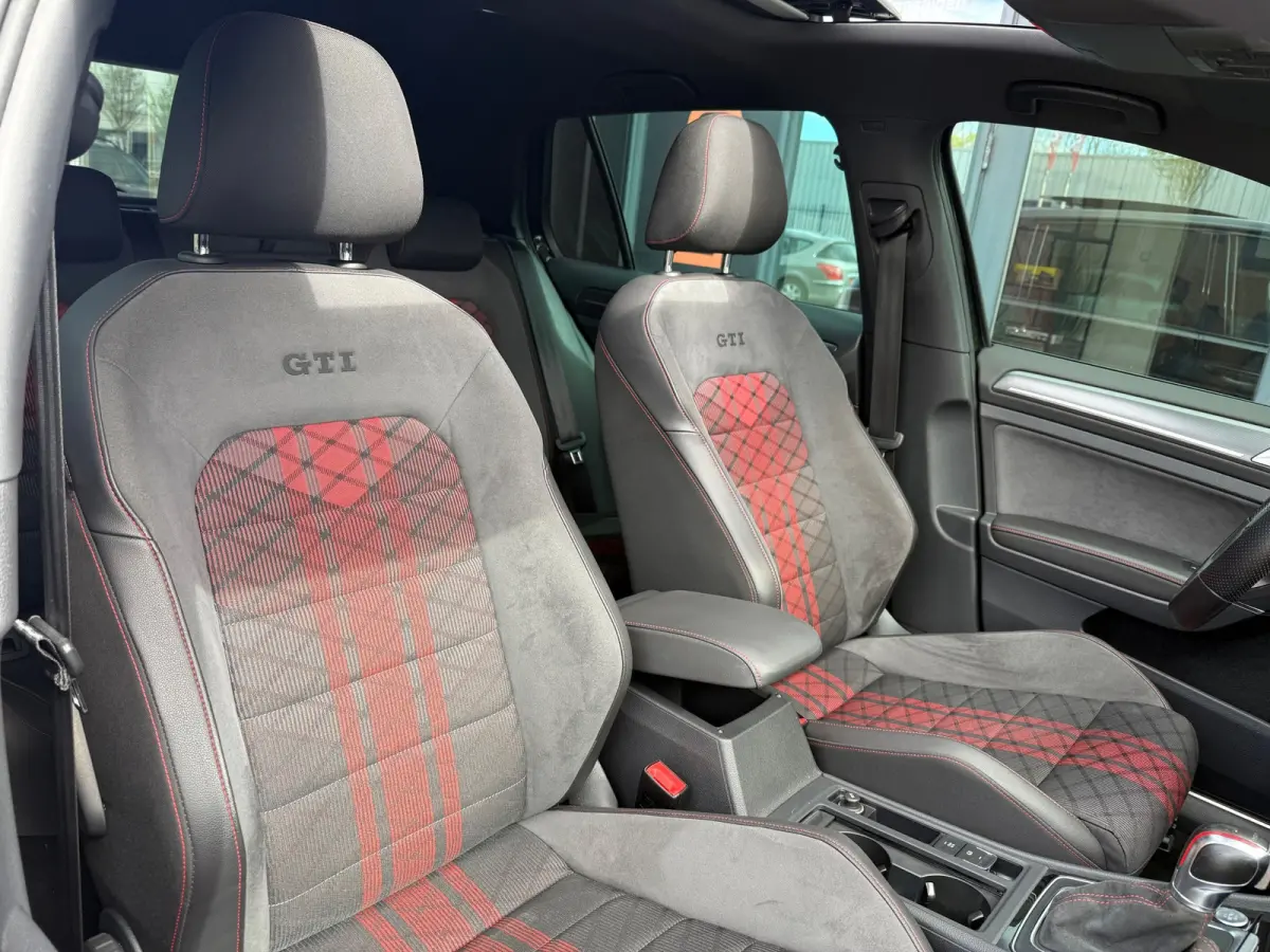 2.0 TSI GTI TCR | Pano | ACC | Camera | Carplay