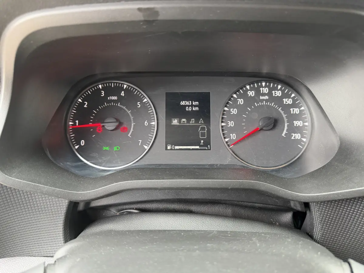 2.0 dCi 130 PK EURO 6 T30 L2H1 Work Edition CarPlay/trekhaak/cruise control
