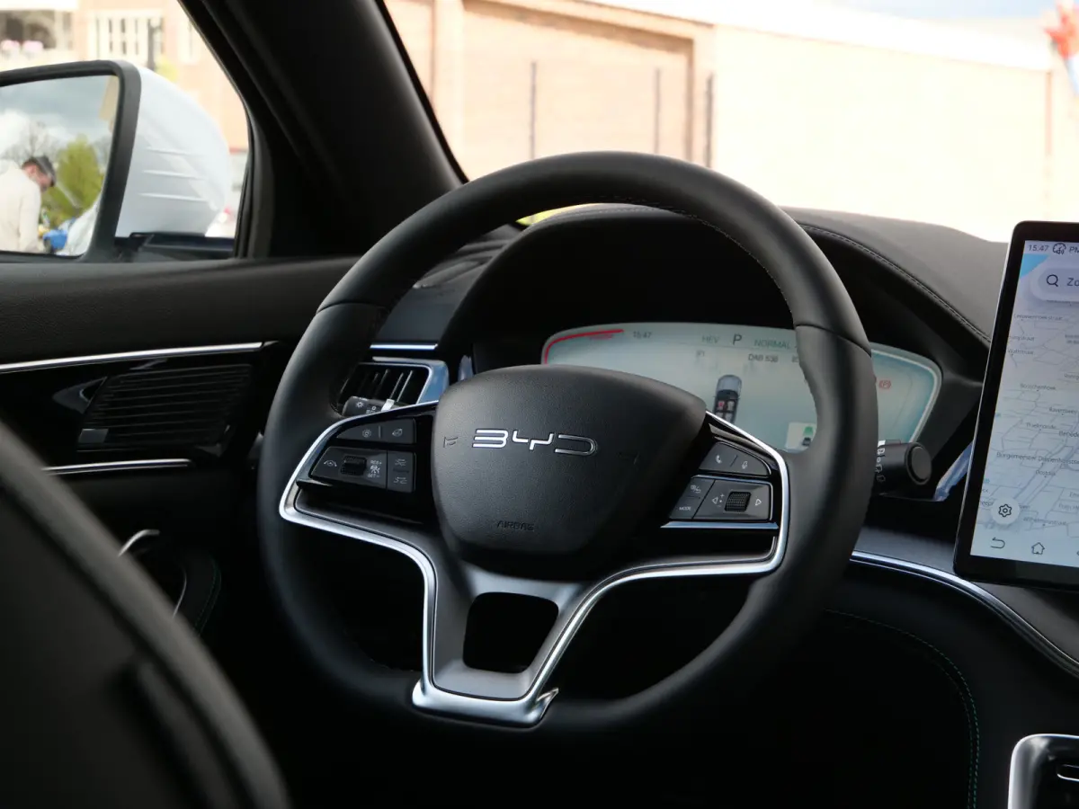 1.5 DM-i FWD Comfort 218 Pk 26,6 kWh PHEV Leder / Panoramadak / 125 km elektr. actieradius