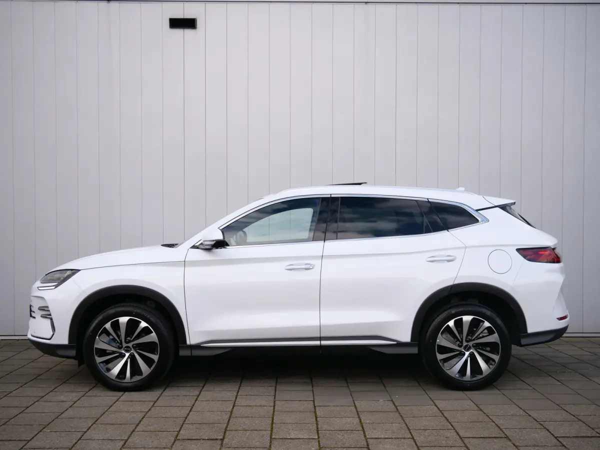 1.5 DM-i FWD Comfort 218 Pk 26,6 kWh PHEV Leder / Panoramadak / 125 km elektr. actieradius
