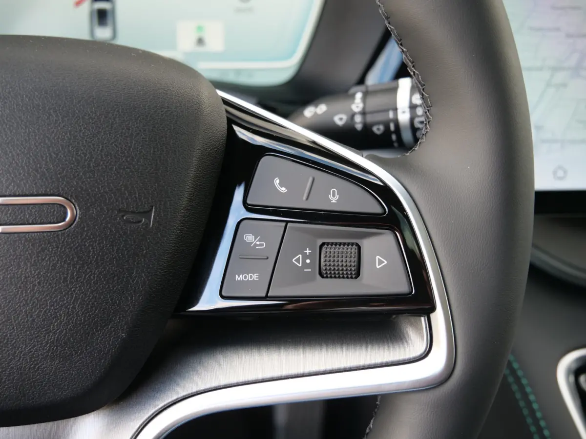 1.5 DM-i FWD Comfort 218 Pk 26,6 kWh PHEV Leder / Panoramadak / 125 km elektr. actieradius