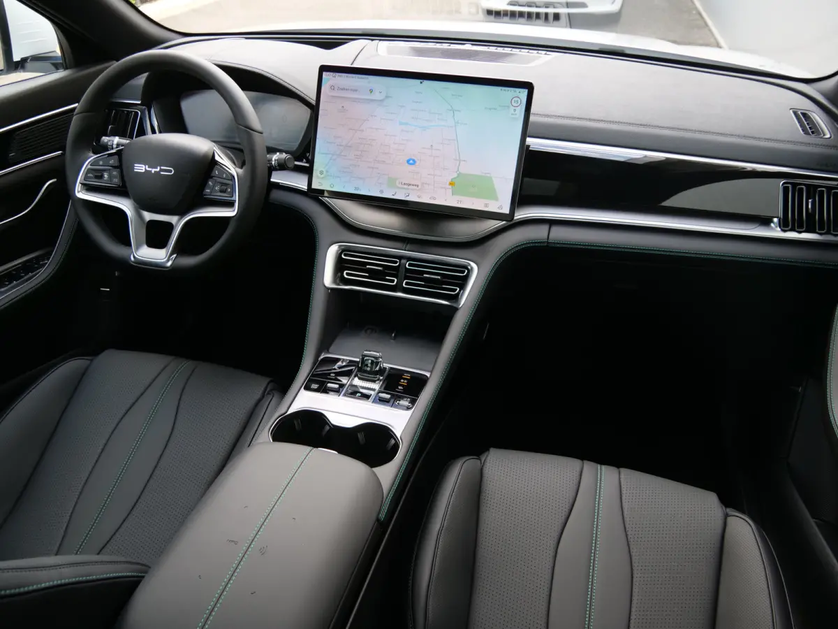 1.5 DM-i FWD Comfort 218 Pk 26,6 kWh PHEV Leder / Panoramadak / 125 km elektr. actieradius