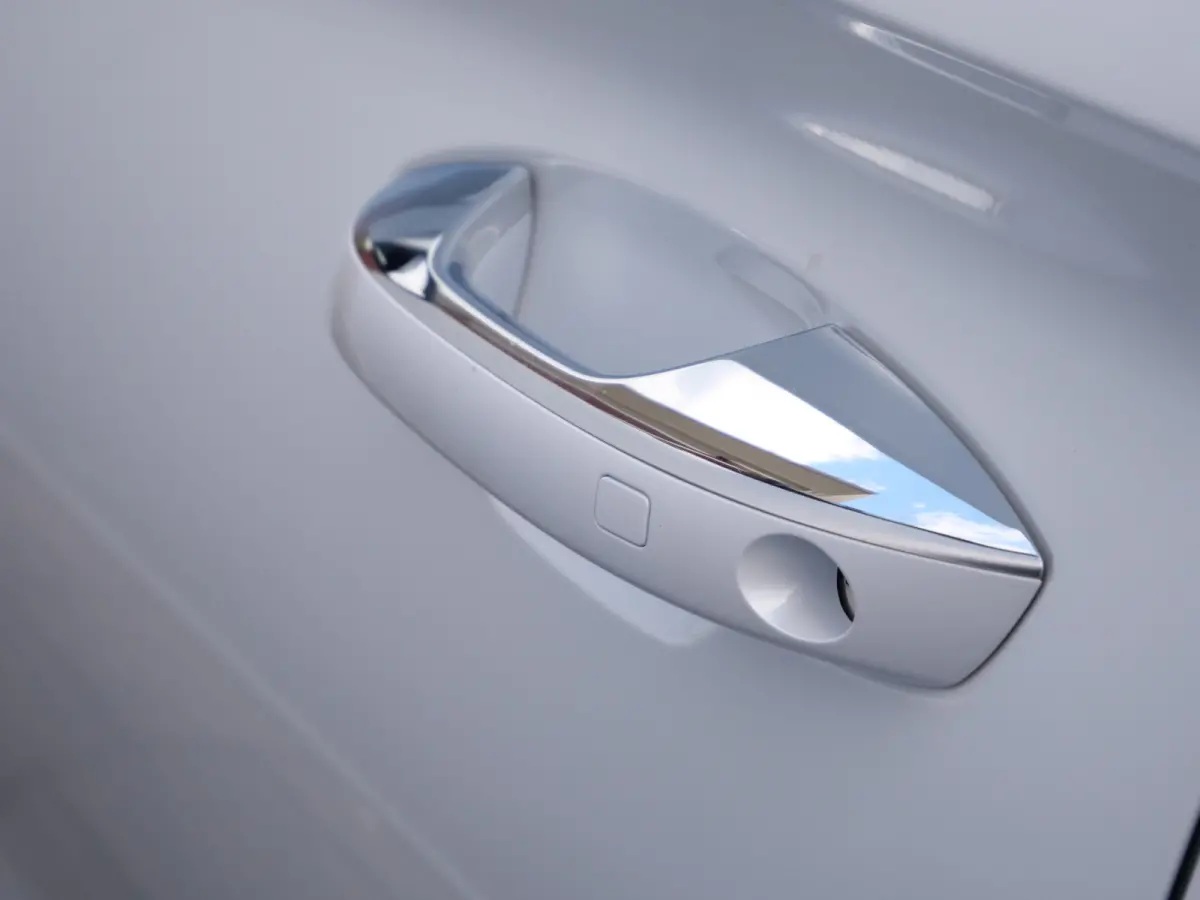 1.5 DM-i FWD Comfort 218 Pk 26,6 kWh PHEV Leder / Panoramadak / 125 km elektr. actieradius