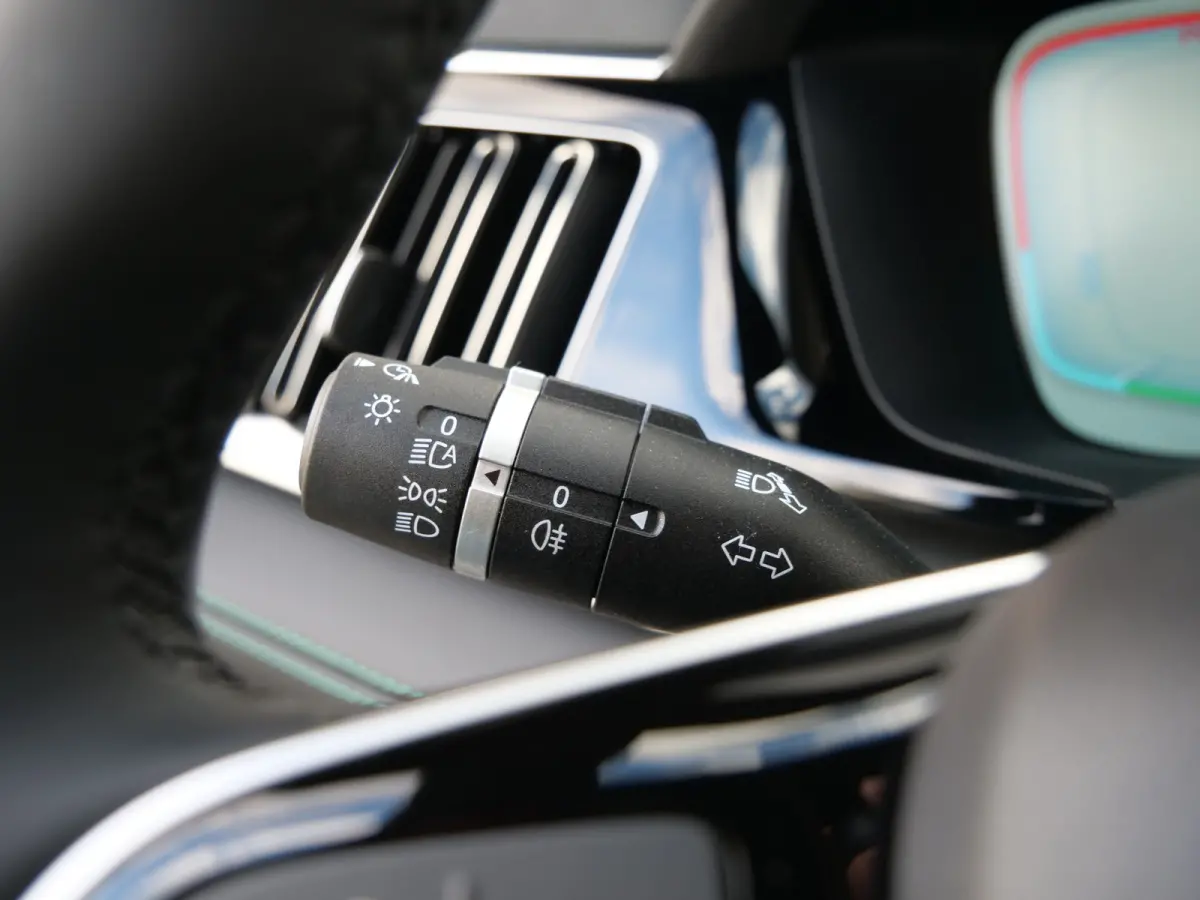 1.5 DM-i FWD Comfort 218 Pk 26,6 kWh PHEV Leder / Panoramadak / 125 km elektr. actieradius