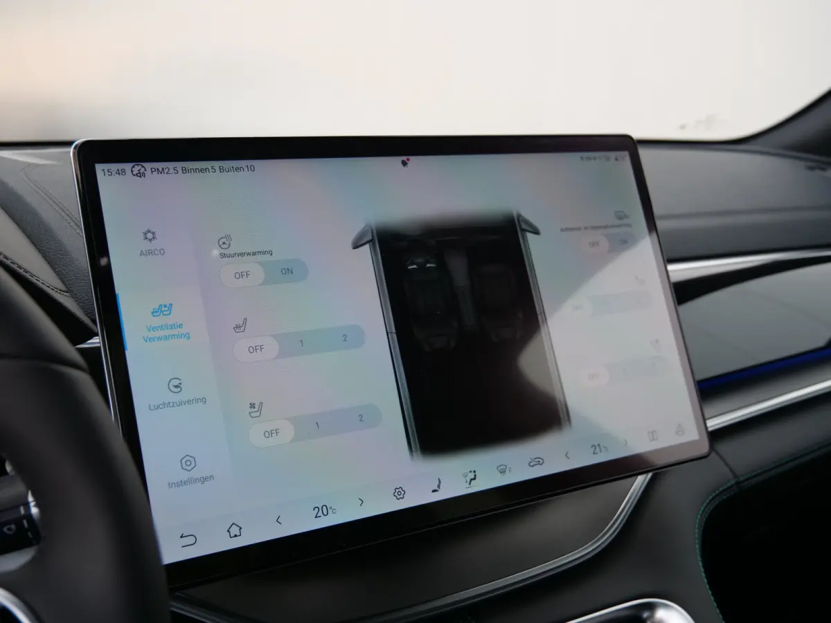 1.5 DM-i FWD Comfort 218 Pk 26,6 kWh PHEV Leder / Panoramadak / 125 km elektr. actieradius