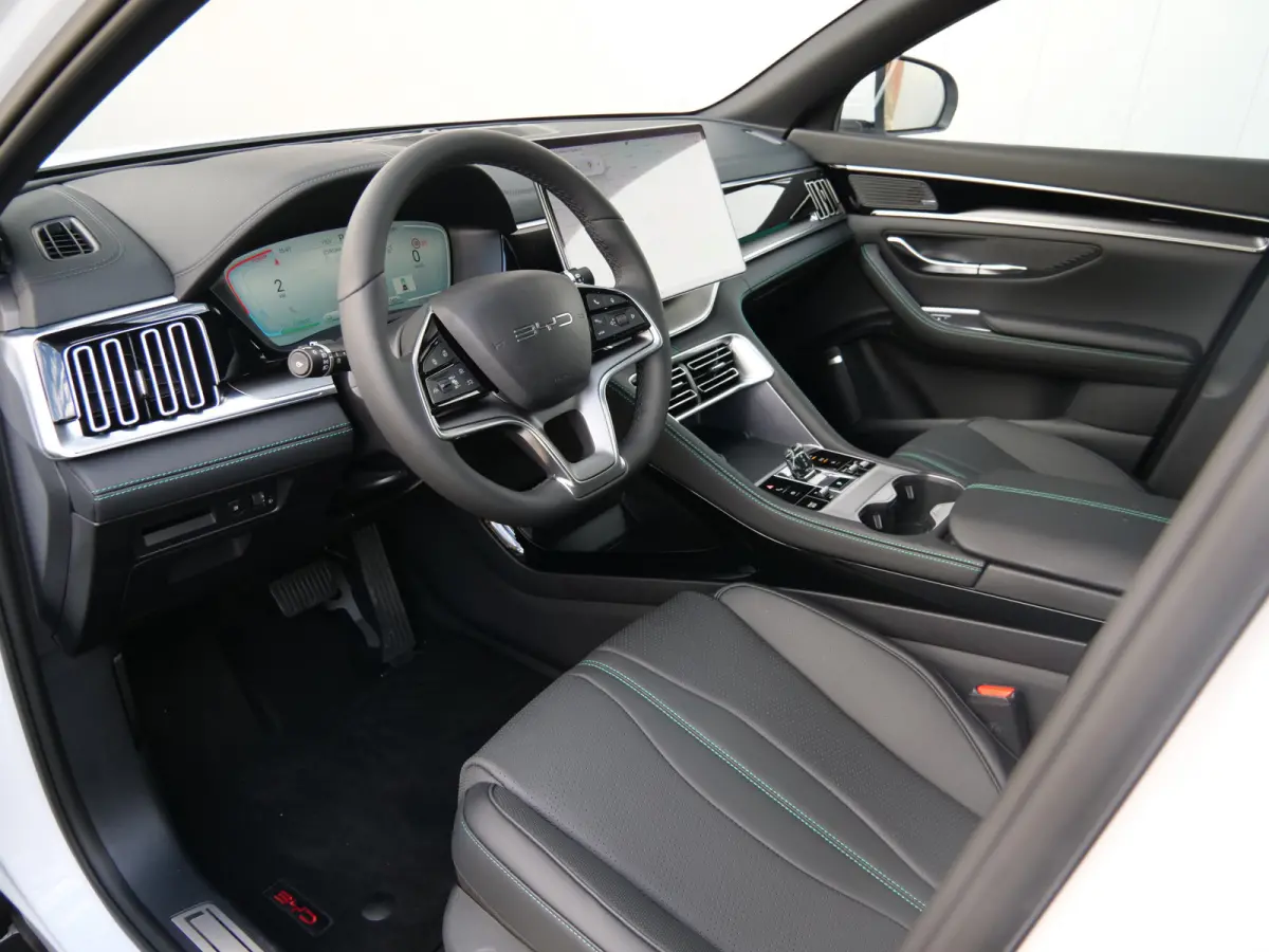 1.5 DM-i FWD Comfort 218 Pk 26,6 kWh PHEV Leder / Panoramadak / 125 km elektr. actieradius
