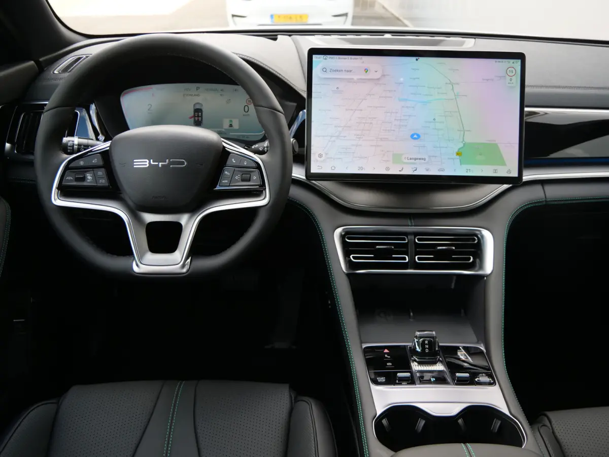 1.5 DM-i FWD Comfort 218 Pk 26,6 kWh PHEV Leder / Panoramadak / 125 km elektr. actieradius