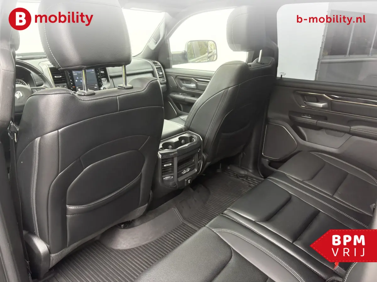 1500 5.7 V8 HEMI 4x4 Crew Cab REBEL Longhorn Panoramadak | Trekhaak | RAM BOX | Leer | Apple CarPlay | Camera